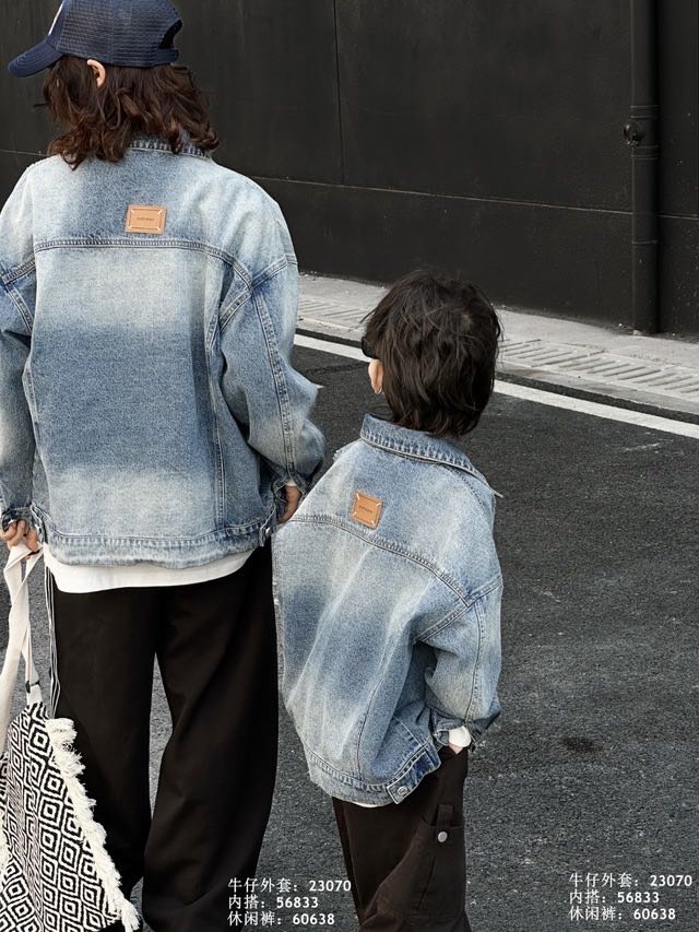 Kids' Vintage Denim Jacket – Classic Washed Blue Streetwear