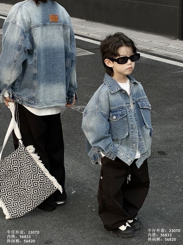 Kids' Vintage Denim Jacket – Classic Washed Blue Streetwear